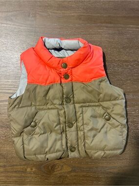 Baby Gap Puffer Vest 6-12m